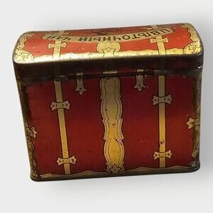 Zvetouchny Tea Tin – Size OS – Gold & Red Vintage Russian-American Design